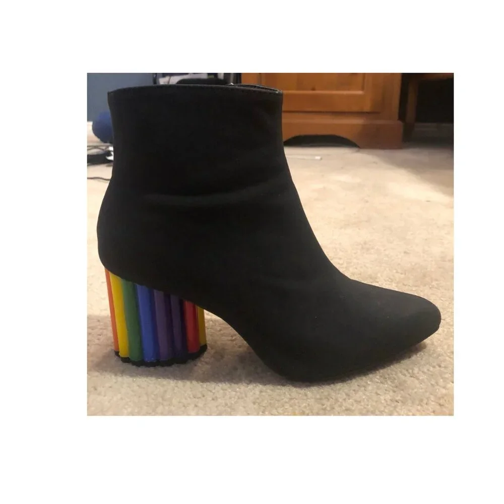 Yru RARE Rainbow Road Black Booties pride festival clubwear size 7 - Picture 9 of 13